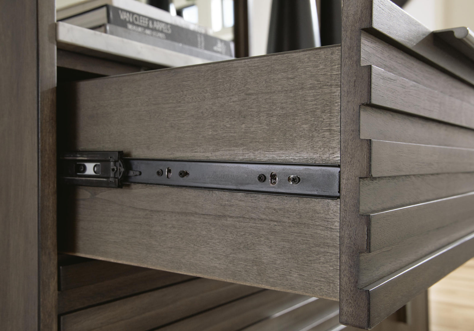 Arkenton Dresser and Mirror - Grayish Brown  (B786-SI) - Image 5
