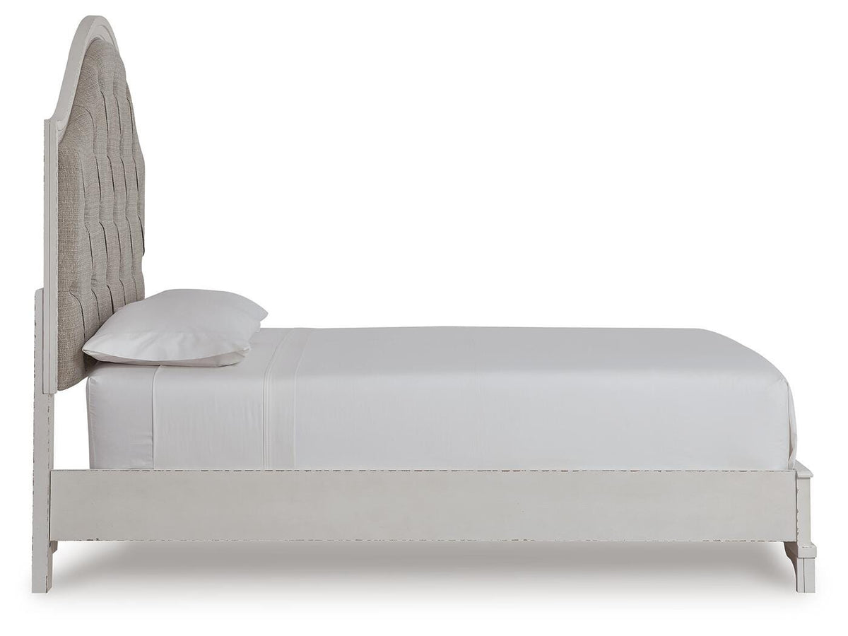 Blendon Upholstered Panel Bed - Rustic Brown  (B747-SI) - Image 4