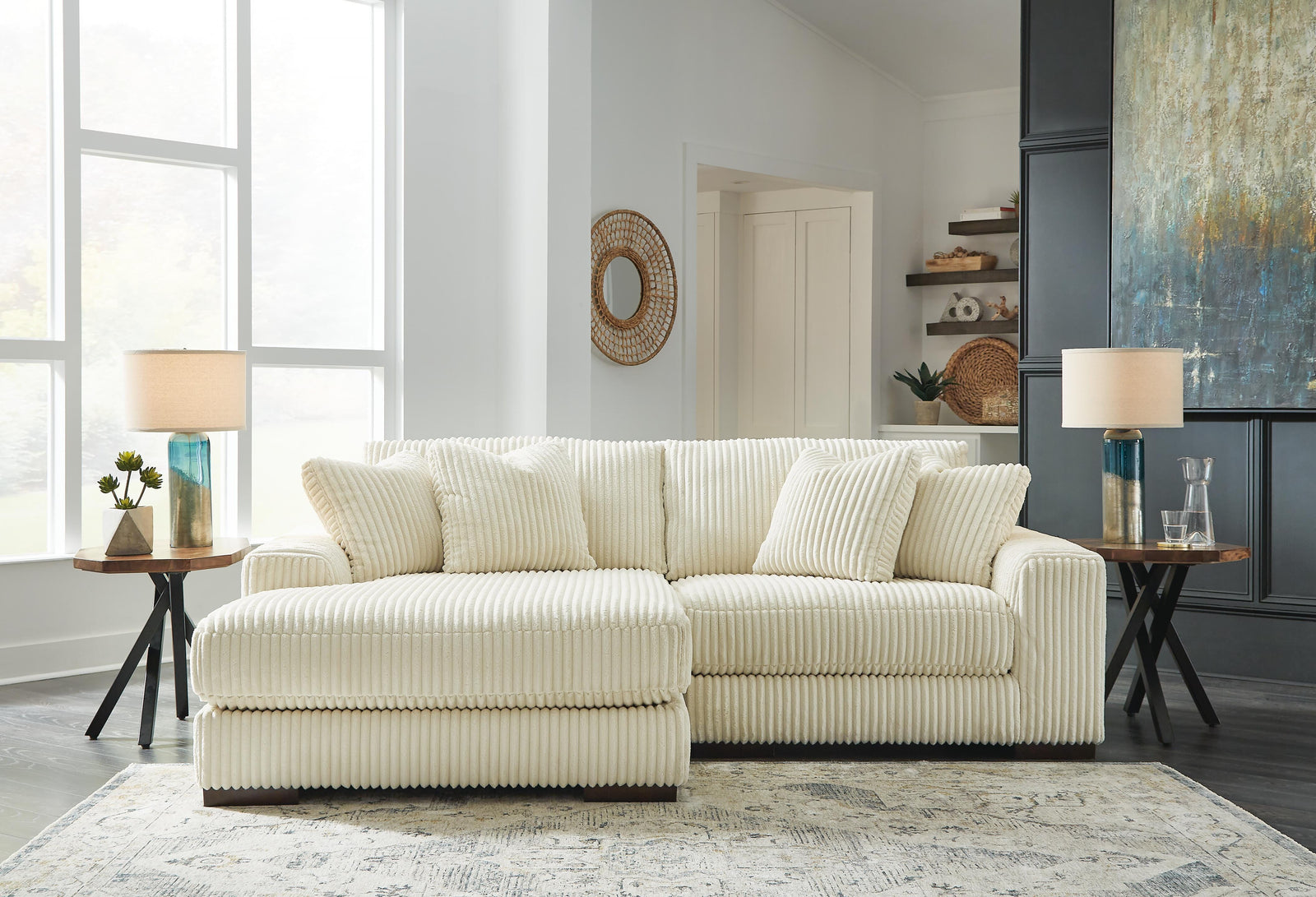 Lindyn 2-Piece Sectional with Chaise (21104-SI) - Image 3