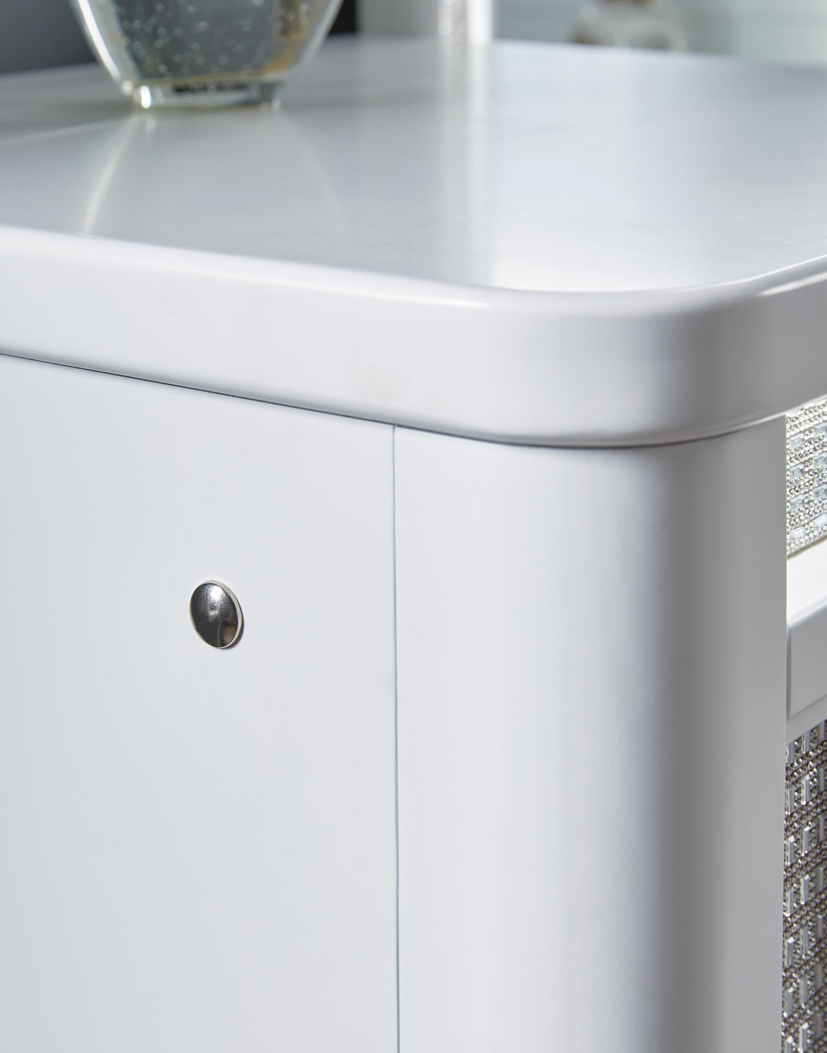 Chalanna Vanity with Mirror (Youth) - White  (B822-SI) - Image 10