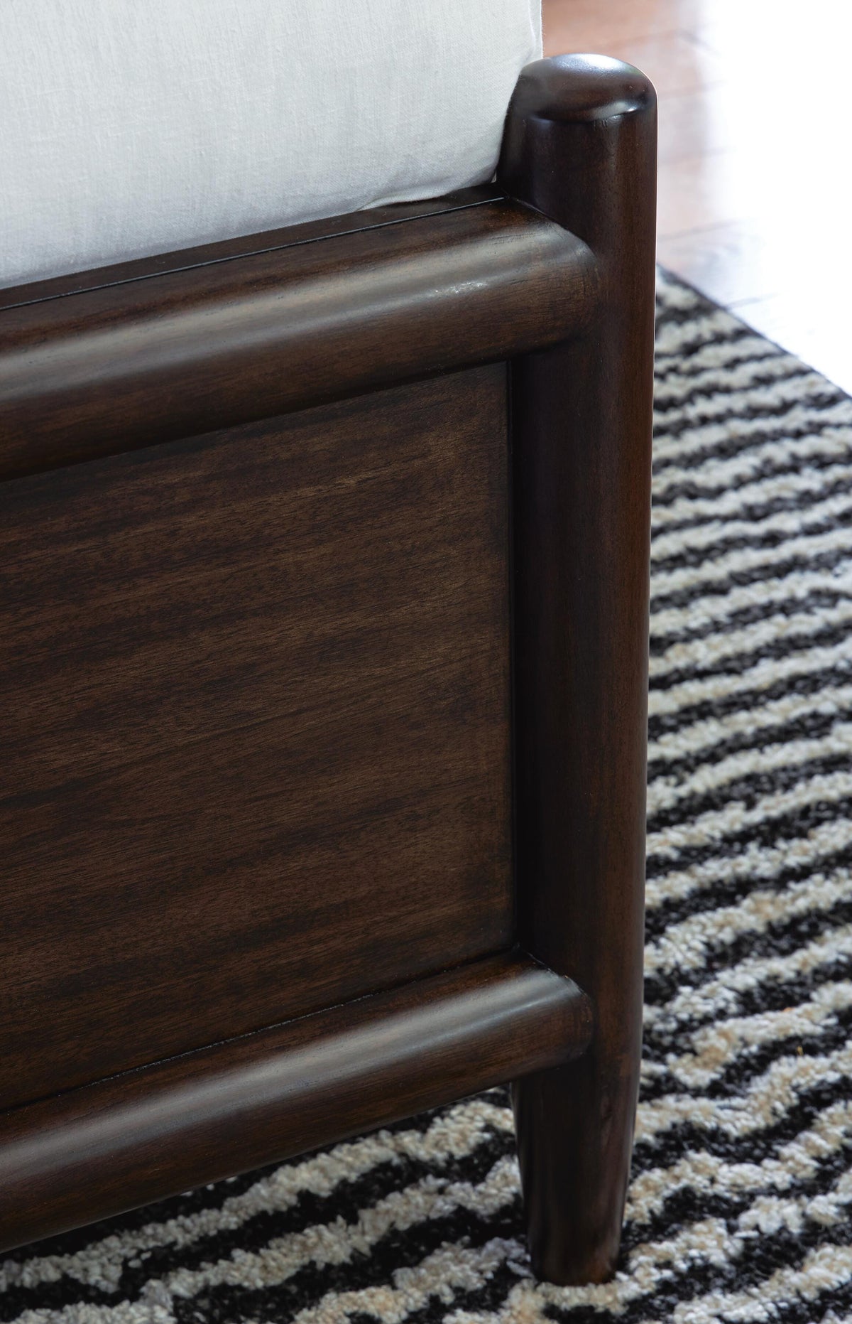Dantenton Panel Bed - Merlot  (B611-SI) - Image 7