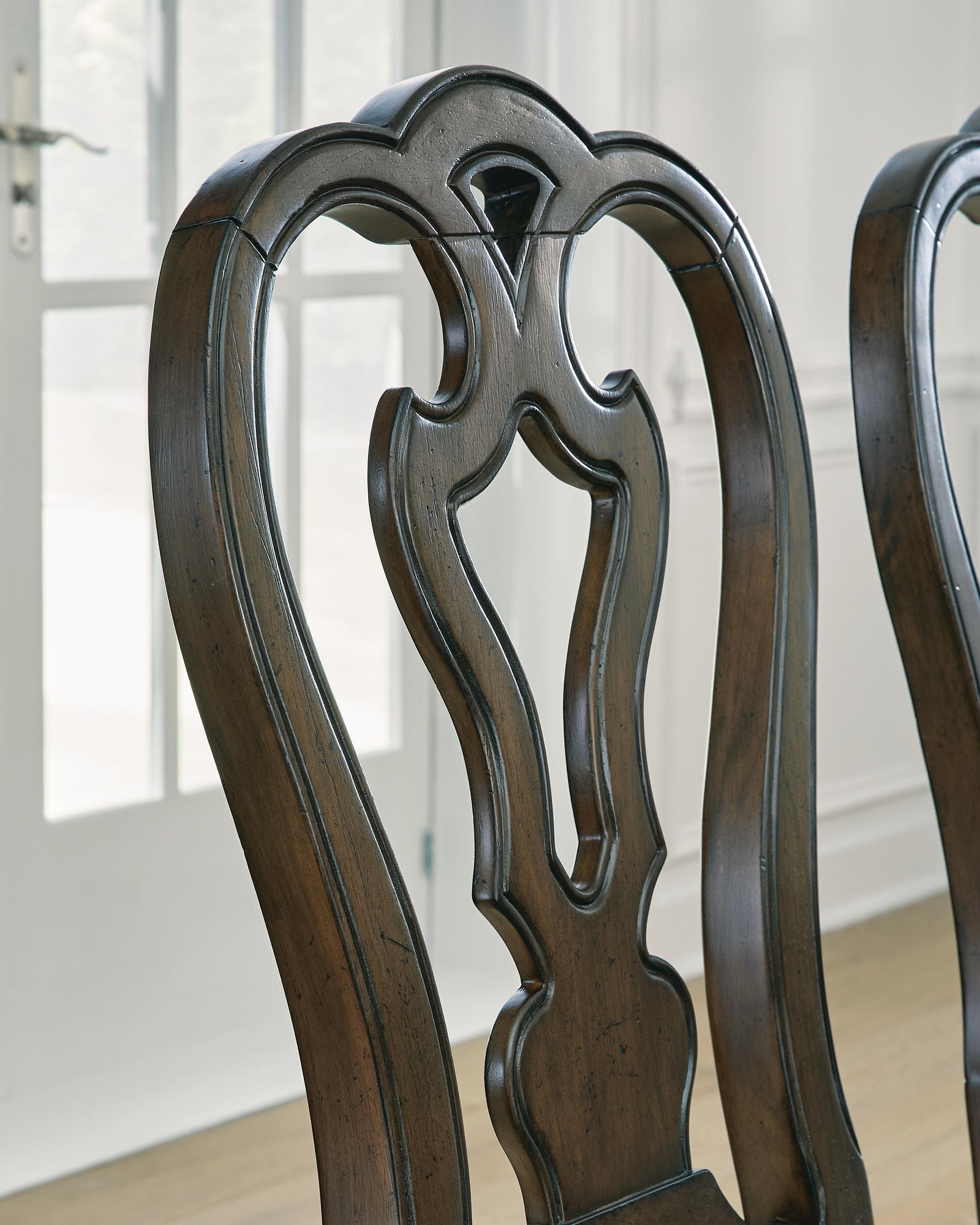 Maylee Dining Table and 6 Chairs (D947-SI) - Image 14