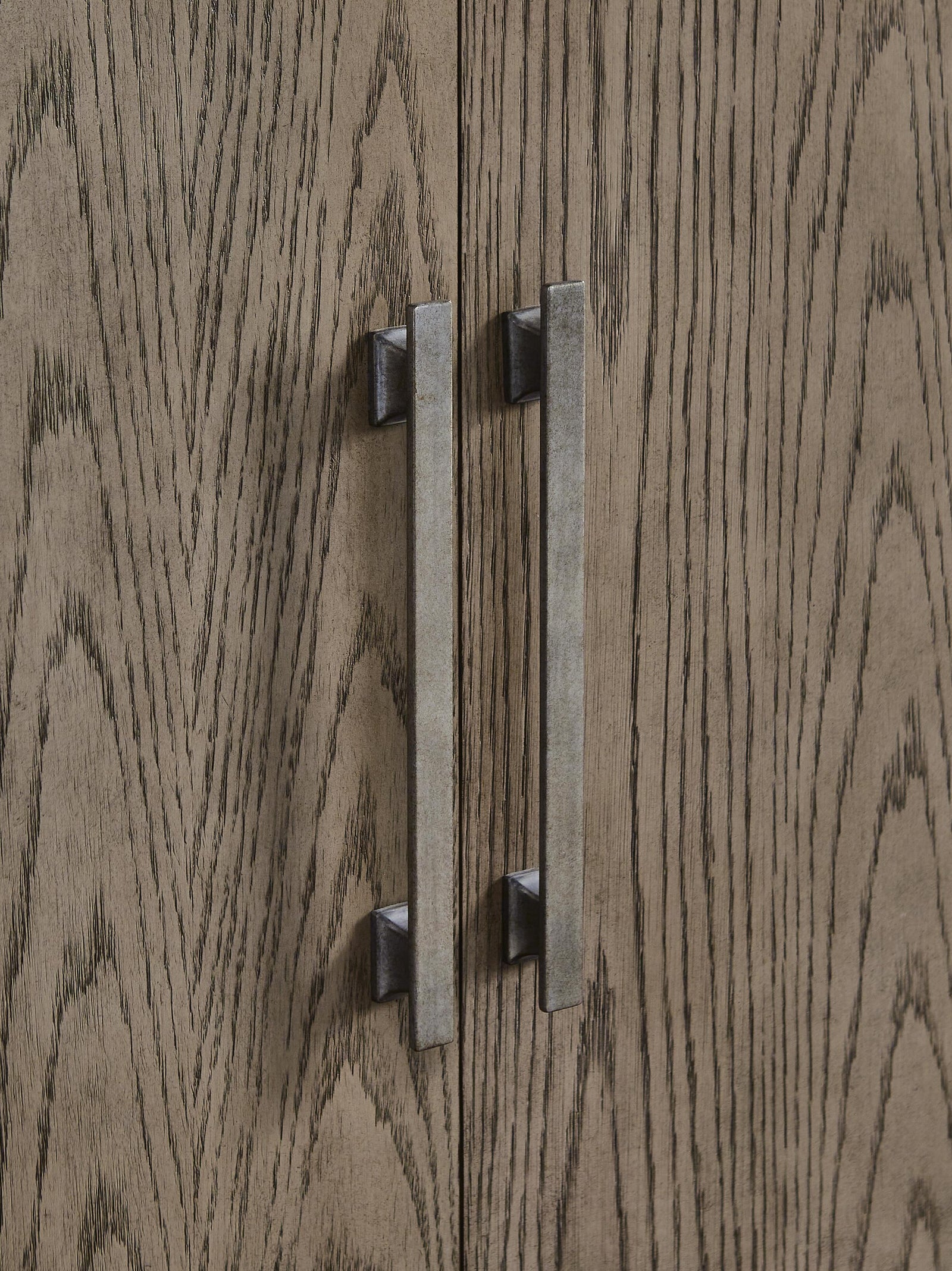 Chrestner Dining Set (D983-SI) - Image 6
