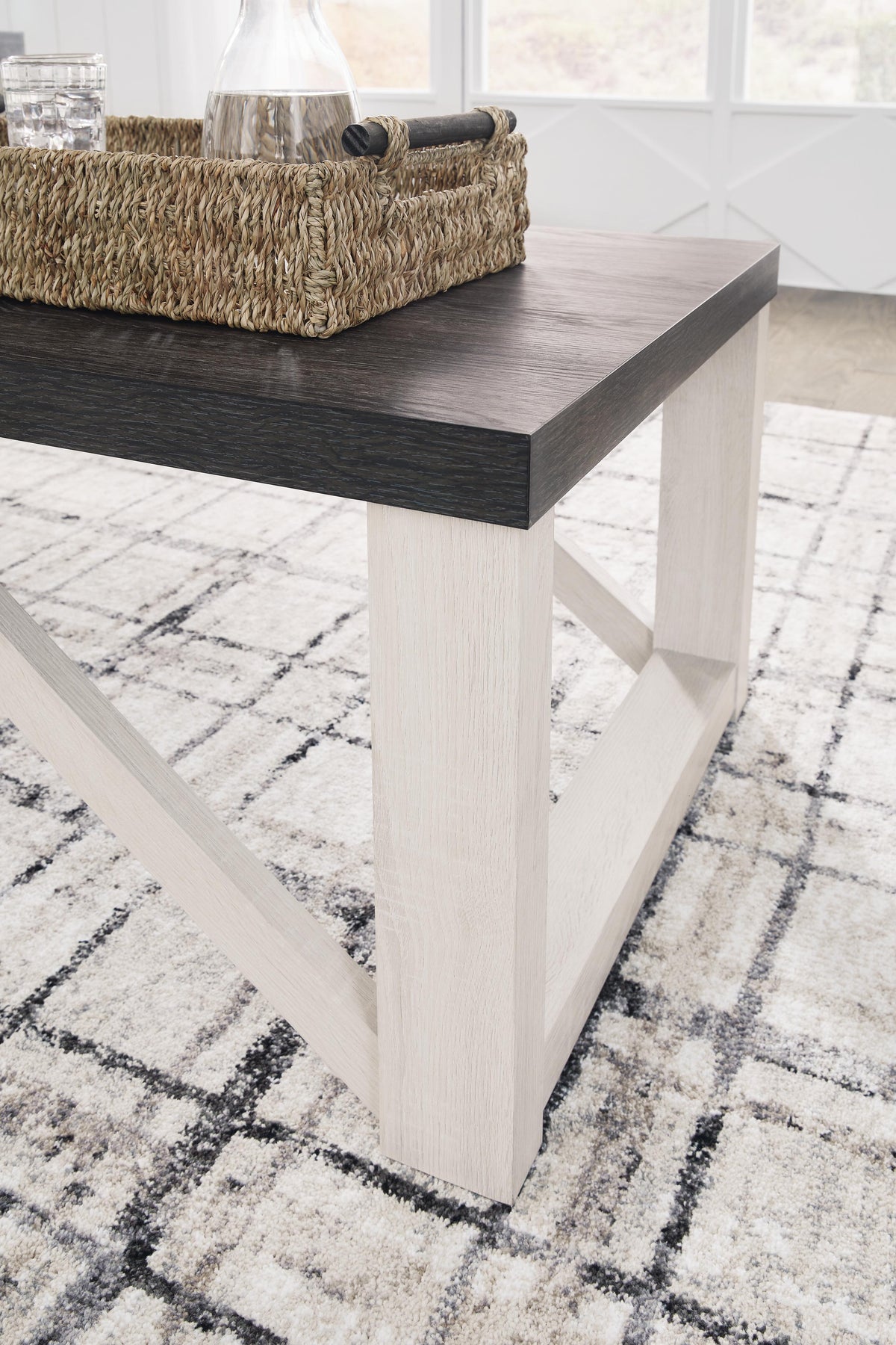 Dorrinson Table (Set of 3) - Antique White  (T236-SI) - Image 4