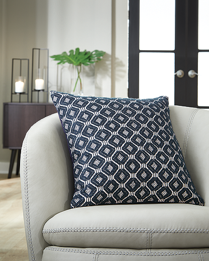 https://ashleyfurniture.scene7.com/is/image/AshleyFurniture/A1001109