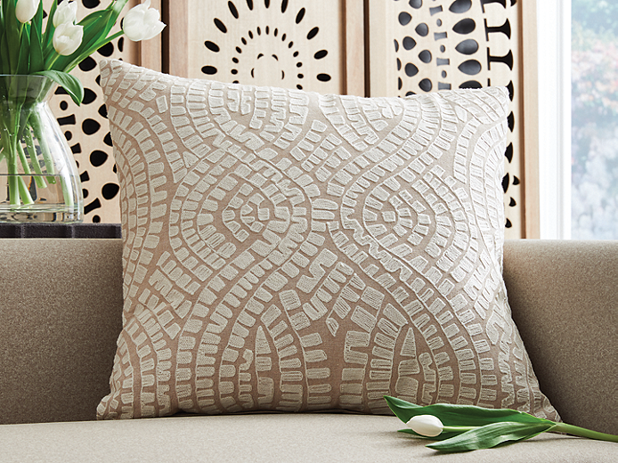 https://ashleyfurniture.scene7.com/is/image/AshleyFurniture/A1001122-4X3-CROP