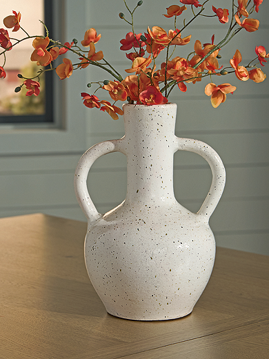 https://ashleyfurniture.scene7.com/is/image/AshleyFurniture/A2000831-4X3-CROP