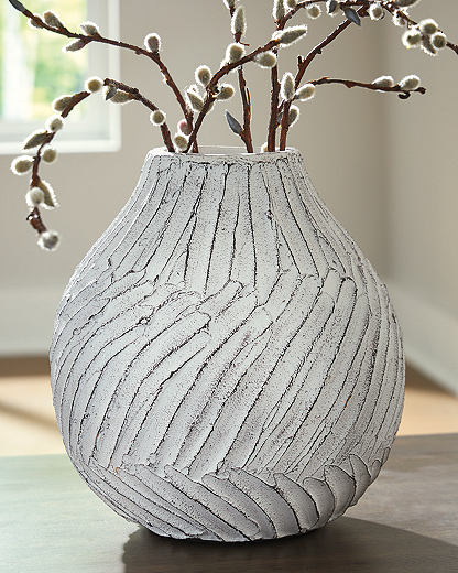 https://ashleyfurniture.scene7.com/is/image/AshleyFurniture/A2000848