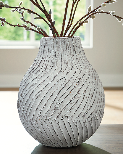 https://ashleyfurniture.scene7.com/is/image/AshleyFurniture/A2000849