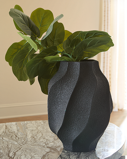 https://ashleyfurniture.scene7.com/is/image/AshleyFurniture/A2000874