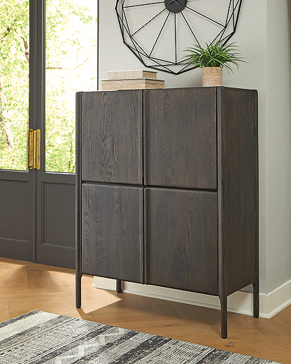 https://ashleyfurniture.scene7.com/is/image/AshleyFurniture/A4000686