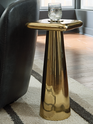 https://ashleyfurniture.scene7.com/is/image/AshleyFurniture/A4000717-4X3-CROP
