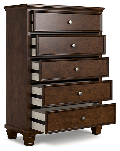 https://ashleyfurniture.scene7.com/is/image/AshleyFurniture/B685-46-ANGLE-OPEN-SW-P1-KO