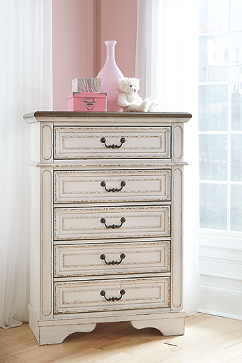 https://ashleyfurniture.scene7.com/is/image/AshleyFurniture/B743-45