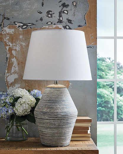 https://ashleyfurniture.scene7.com/is/image/AshleyFurniture/L100834