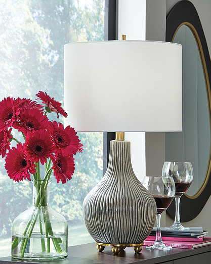 https://ashleyfurniture.scene7.com/is/image/AshleyFurniture/L100844