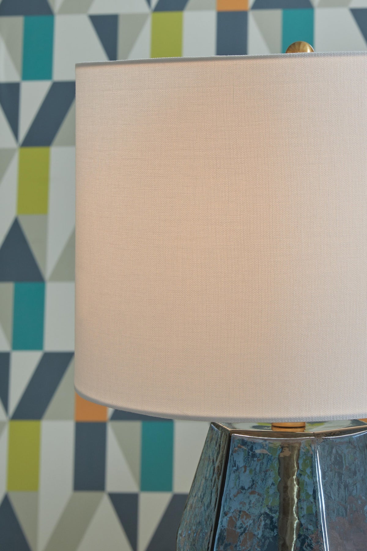 Tallow Table Lamp (L430854-SI) - Image 3
