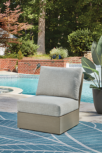 https://ashleyfurniture.scene7.com/is/image/AshleyFurniture/P704-846