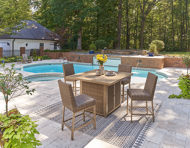 https://ashleyfurniture.scene7.com/is/image/AshleyFurniture/P749-665-130%284%29-CLSD