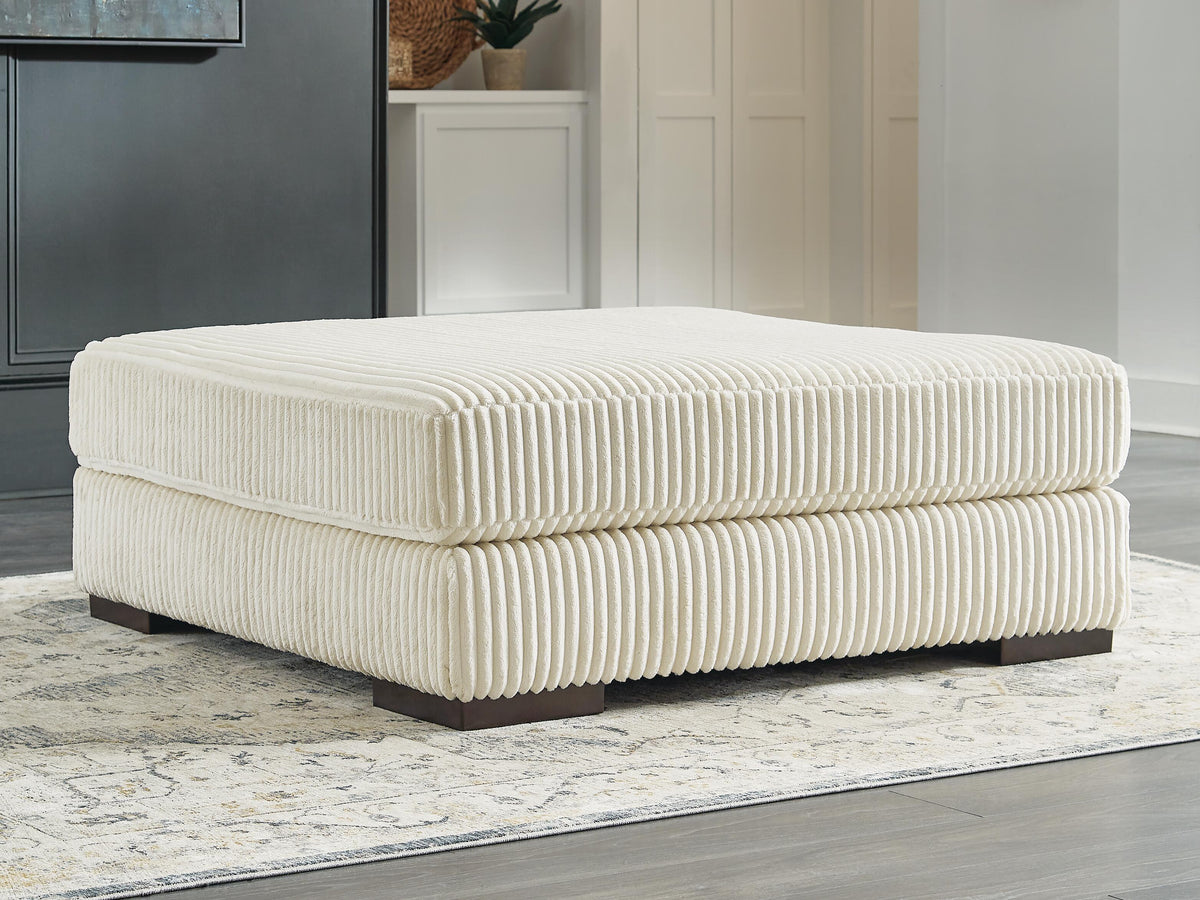 Lindyn Oversized Swivel Accent Chair (21104-SI) - Image 26