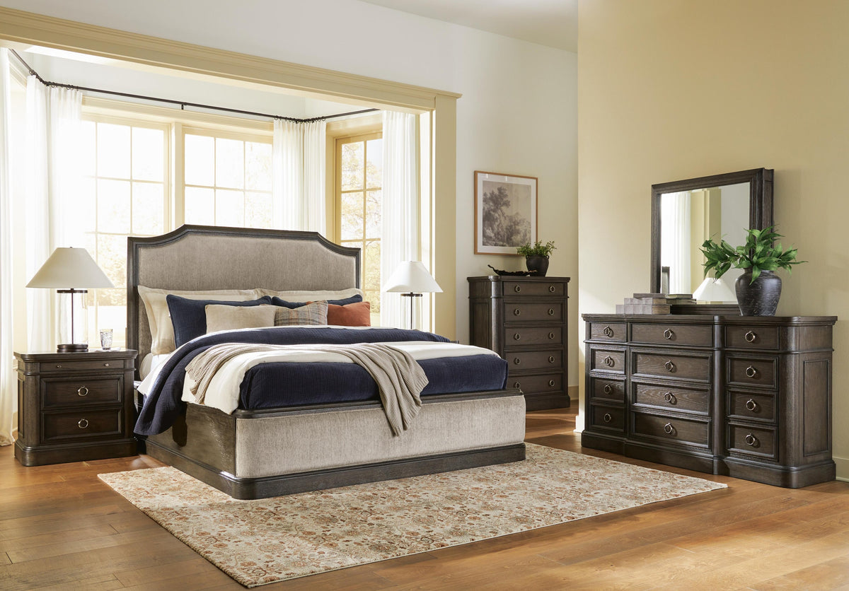 Wickenger Queen Upholstered Panel Bed, Dresser and Mirror (PCB889-SI)