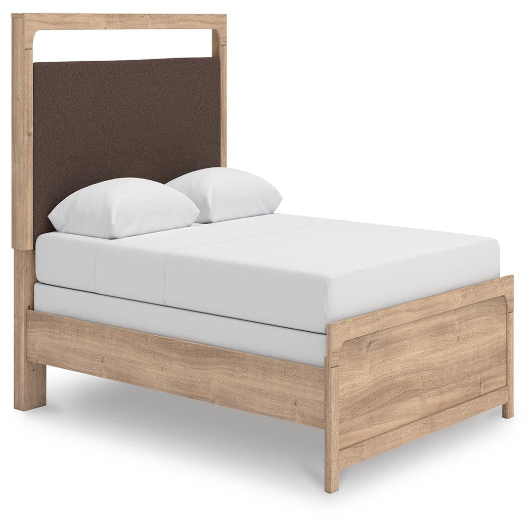 Kinlanni Queen Upholstered Panel Bed (PCB1360-SI)