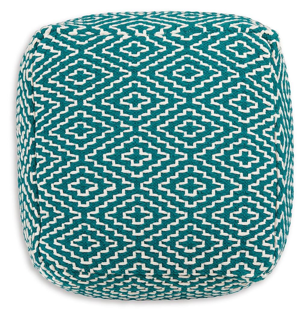 Brynnsen Pouf (A1001055-SI) - Image 3