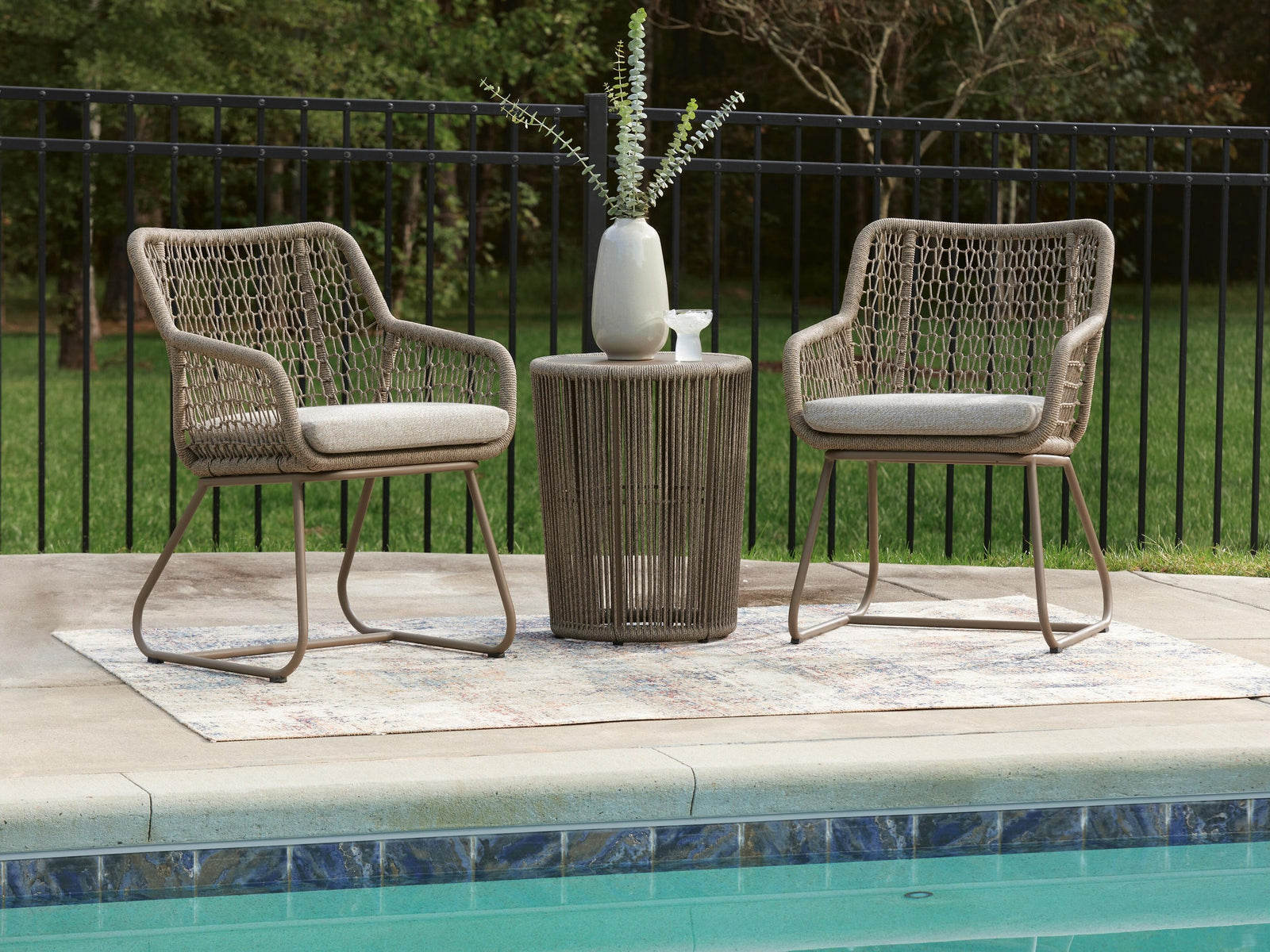Majors Beach Outdoor Table and 2 Chairs (PCP321-SI) - Image 3