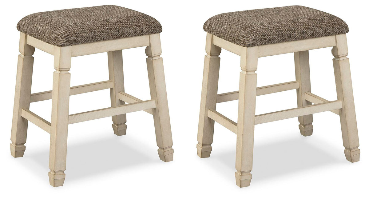 Bolanburg Dining Set (D647-SI)