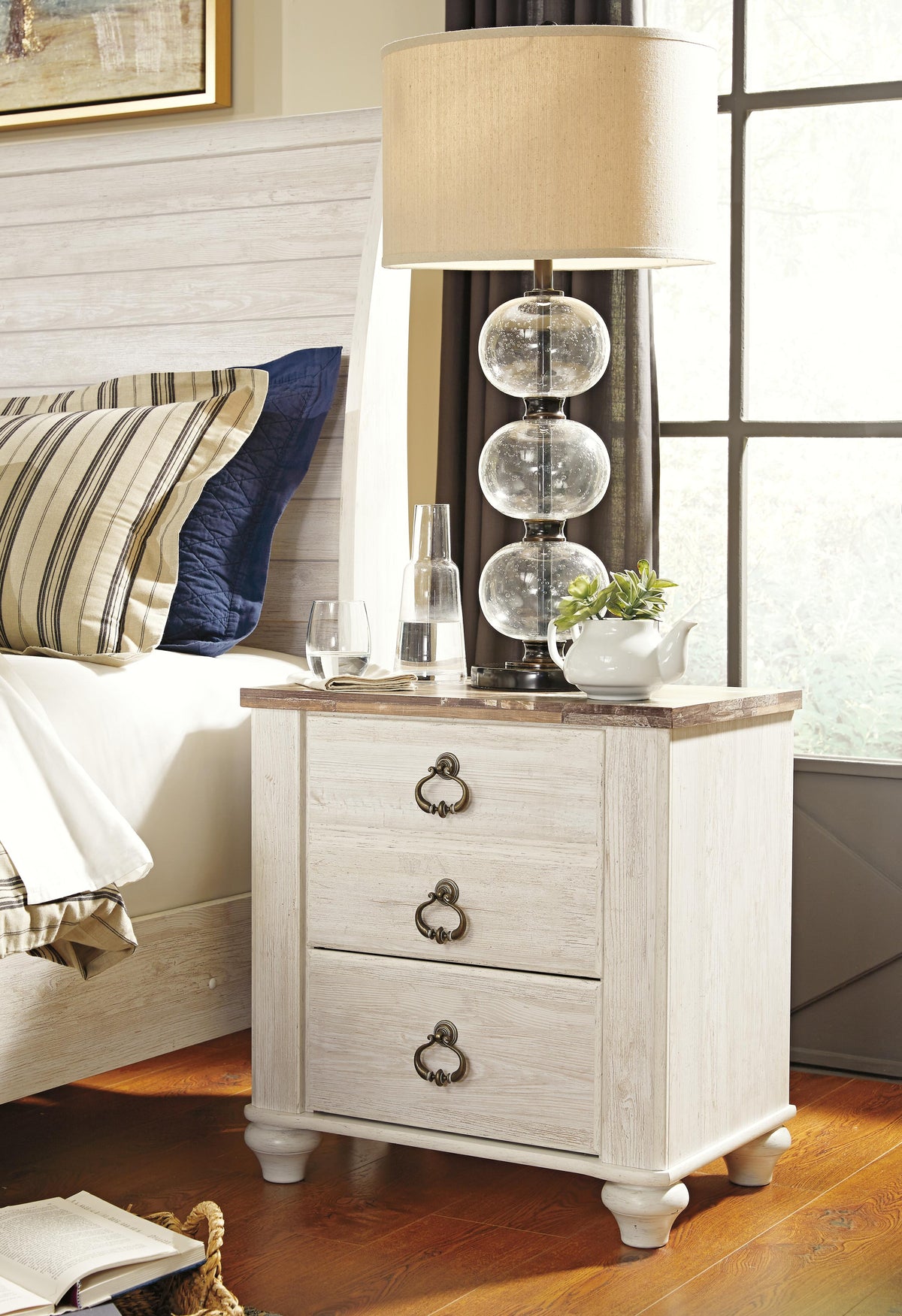 Willowton Bed, Dresser, Mirror and Chest - Whitewash  (B267-SI) - Image 10