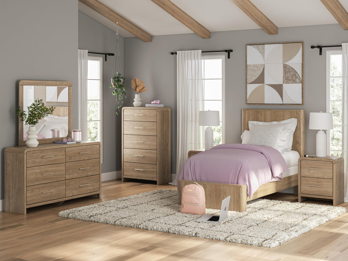 Gramburg King Upholstered Bed (PCB1121-SI)