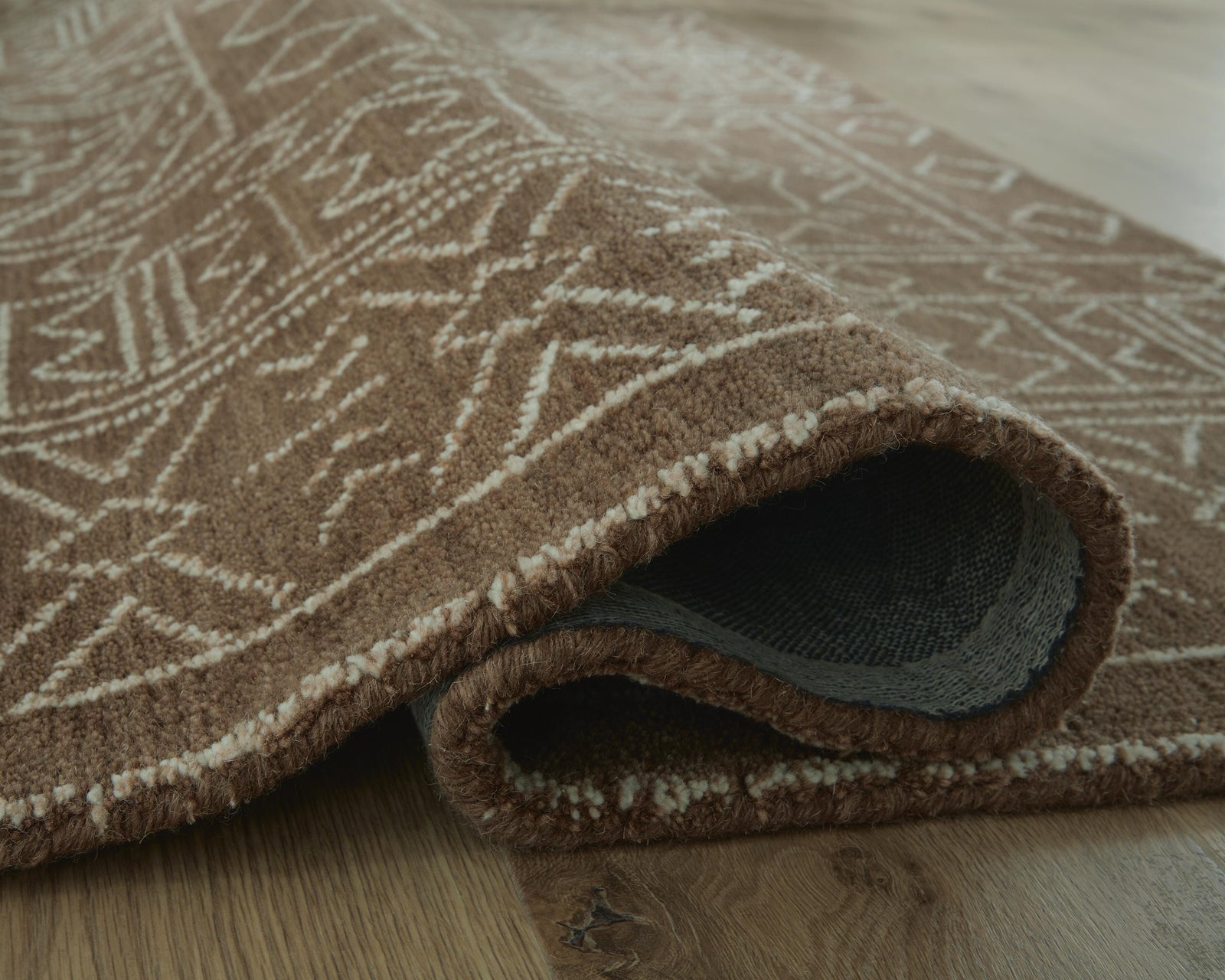 Merrittman 78 x 10 Area Rug (R40770-SI) - Image 4