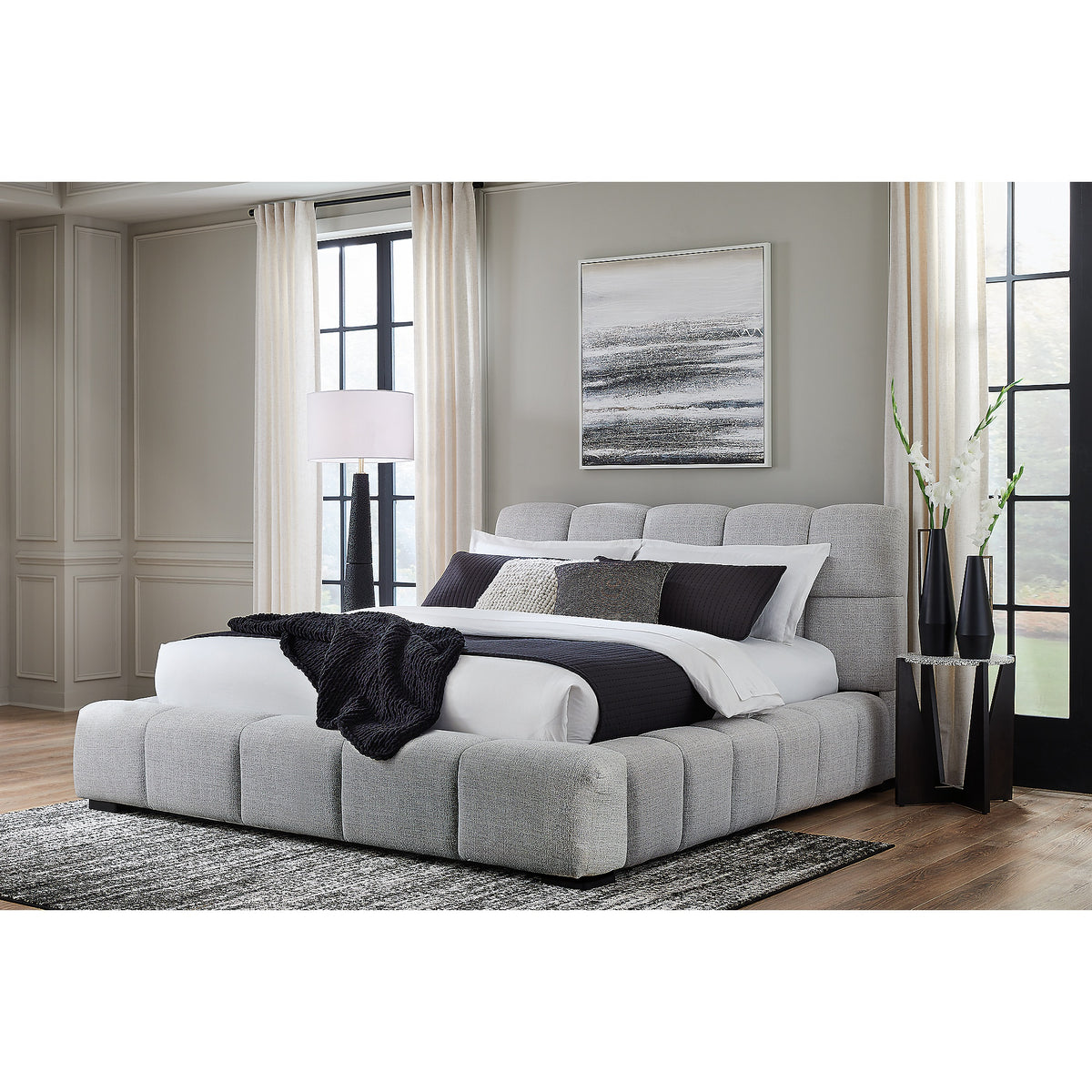 Grendusk Queen Upholstered Bed (PCB584-SI) - Image 4