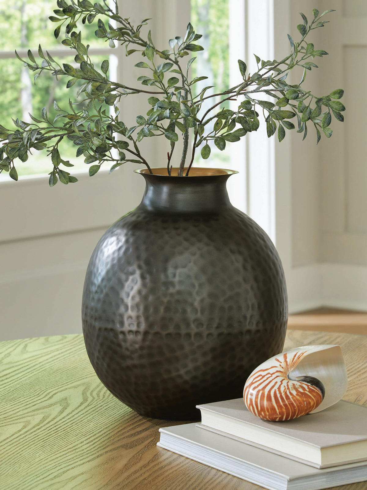 Woody Vase (A2000844-SI) - Image 2
