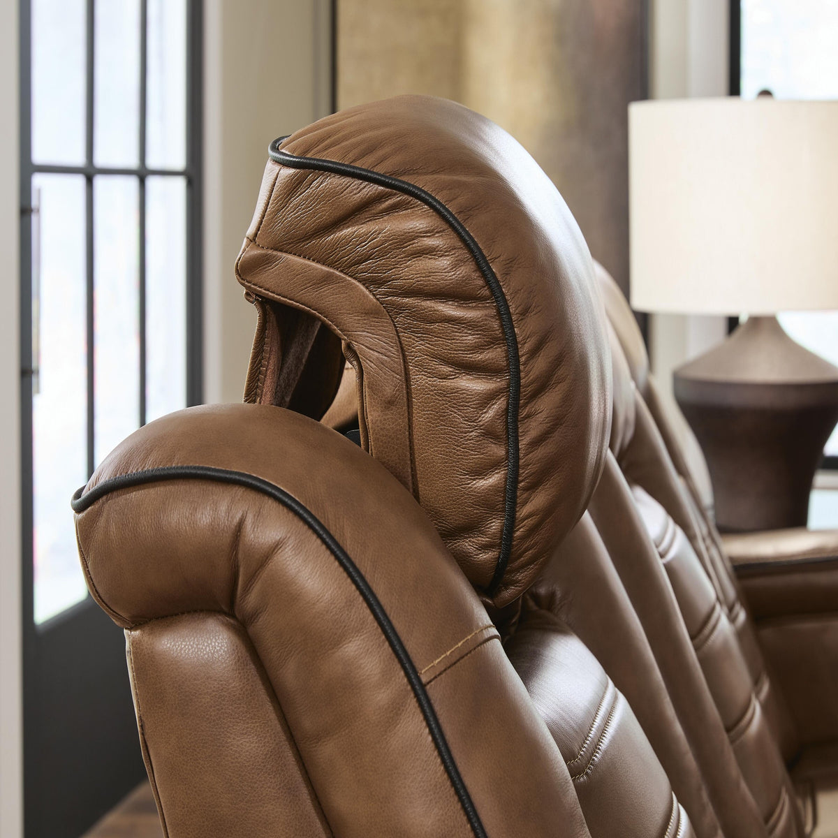 Gruaro Power Reclining Loveseat with Console (PCU14200-SI) - Image 9