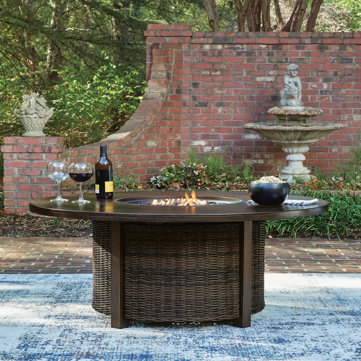 Monterey Point Outdoor Sofa with Cushion (PCP760-SI) - Image 18