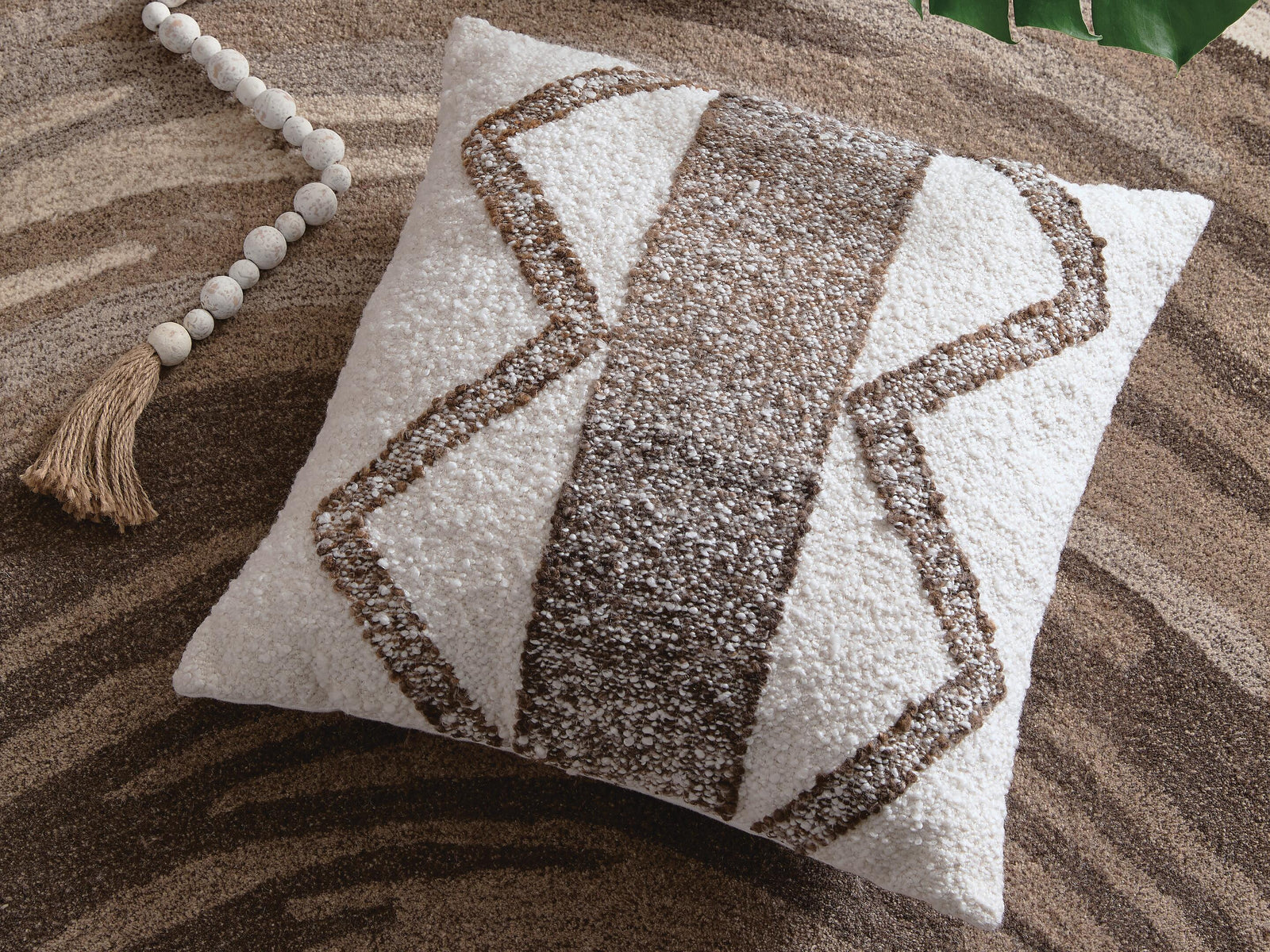 Brettwood Pillow (Set of 4) (A1001125-SI) - Image 2