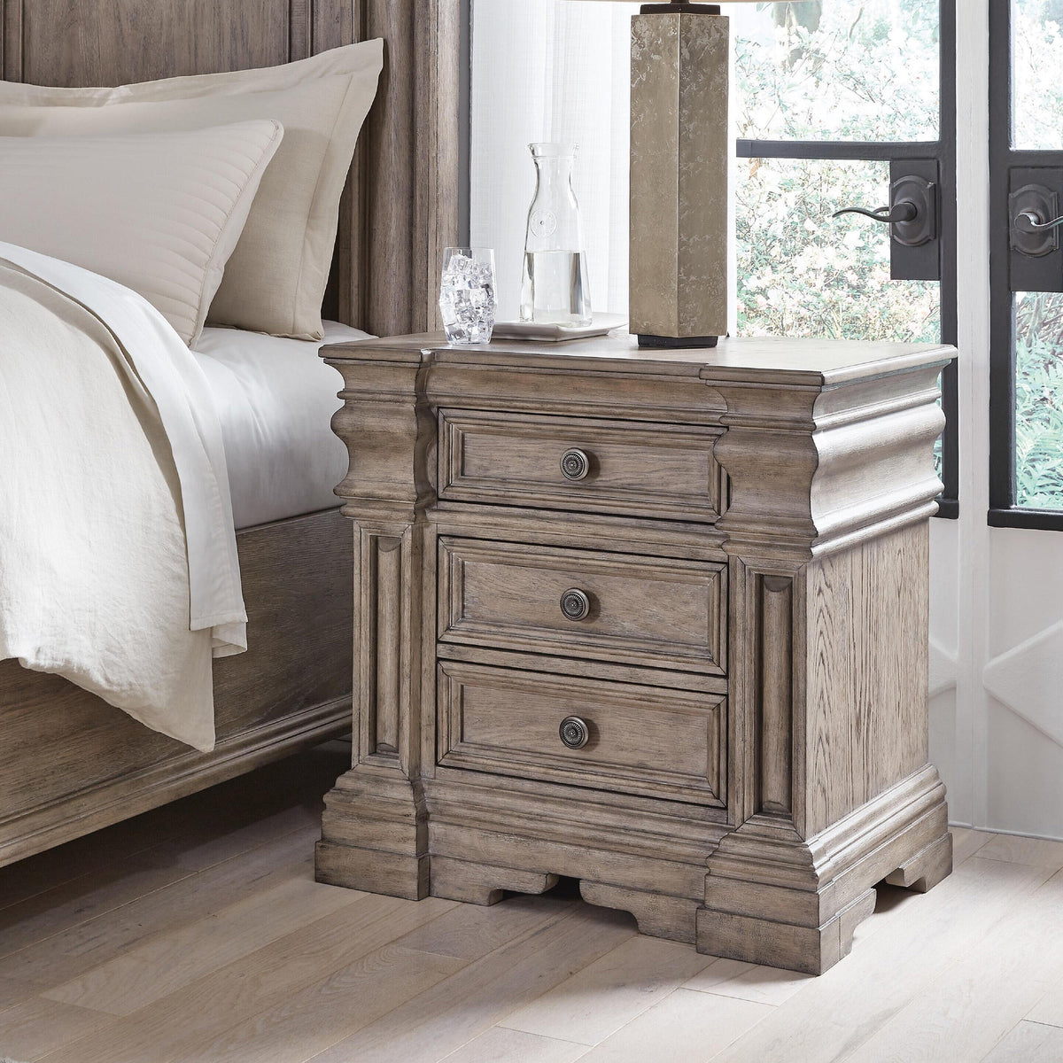 Blairhurst Nightstand - Light Grayish Brown  (B916-SI) - Image 6