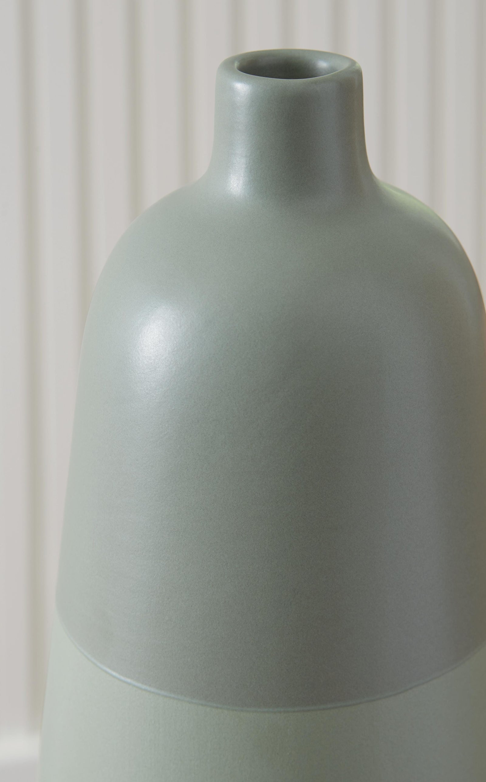 Peerland Vase (A2000656-SI) - Image 3