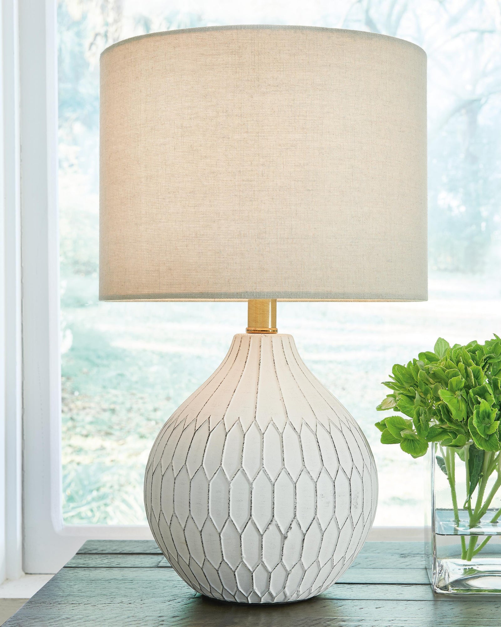 Wardmont Table Lamp (L180094-SI) - Image 2