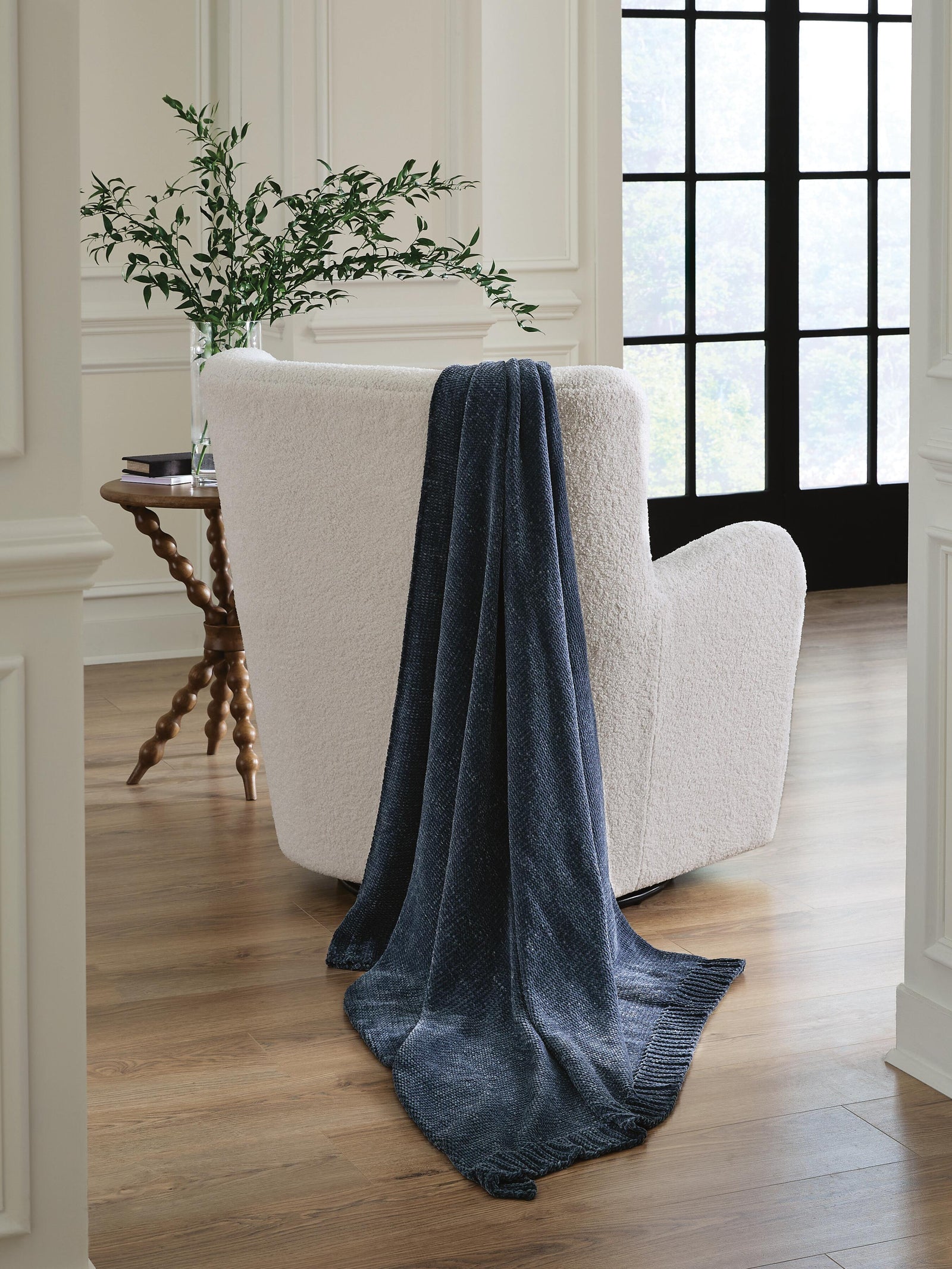 Anawood Throw (Set of 3) (A1001189-SI) - Image 2
