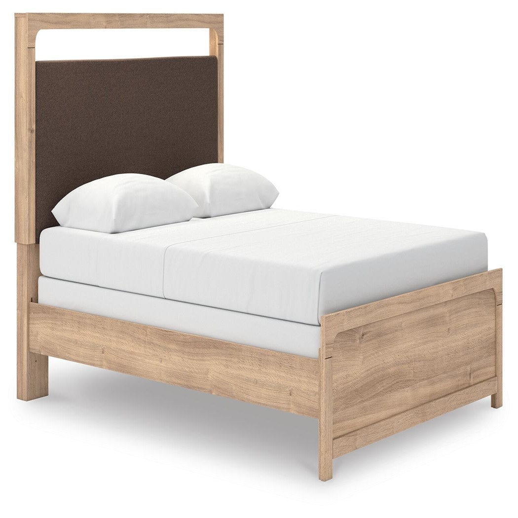 Kinlanni Queen Panel Bed, Dresser, Mirror and Nightstand (PCB1360-SI) - Image 11