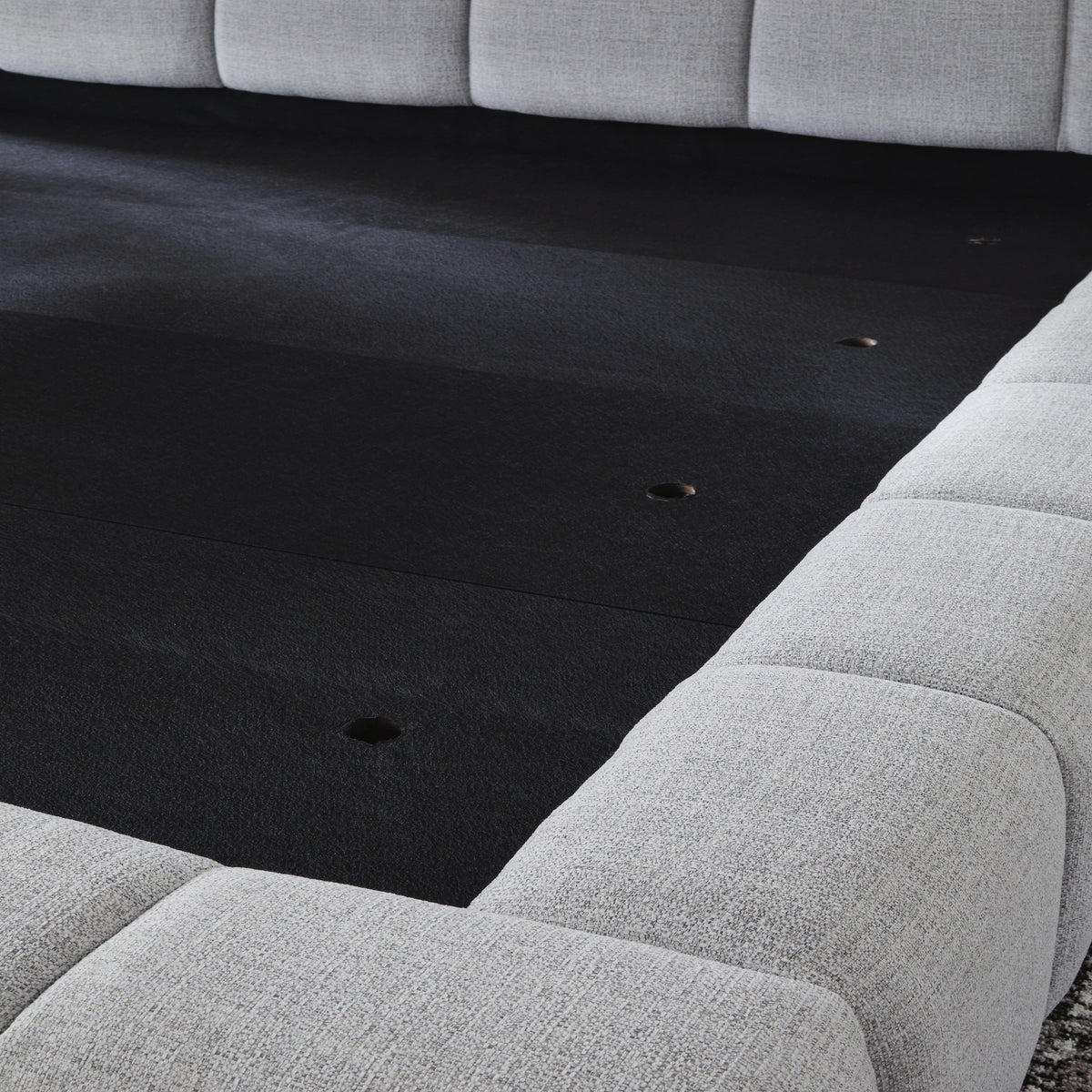Grendusk Queen Upholstered Bed (PCB584-SI) - Image 6
