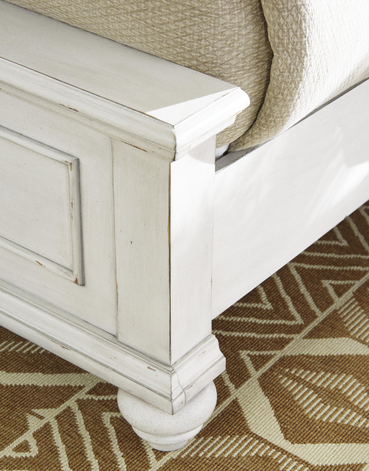Kanwyn Panel Bed - Whitewash  (B777-SI) - Image 4