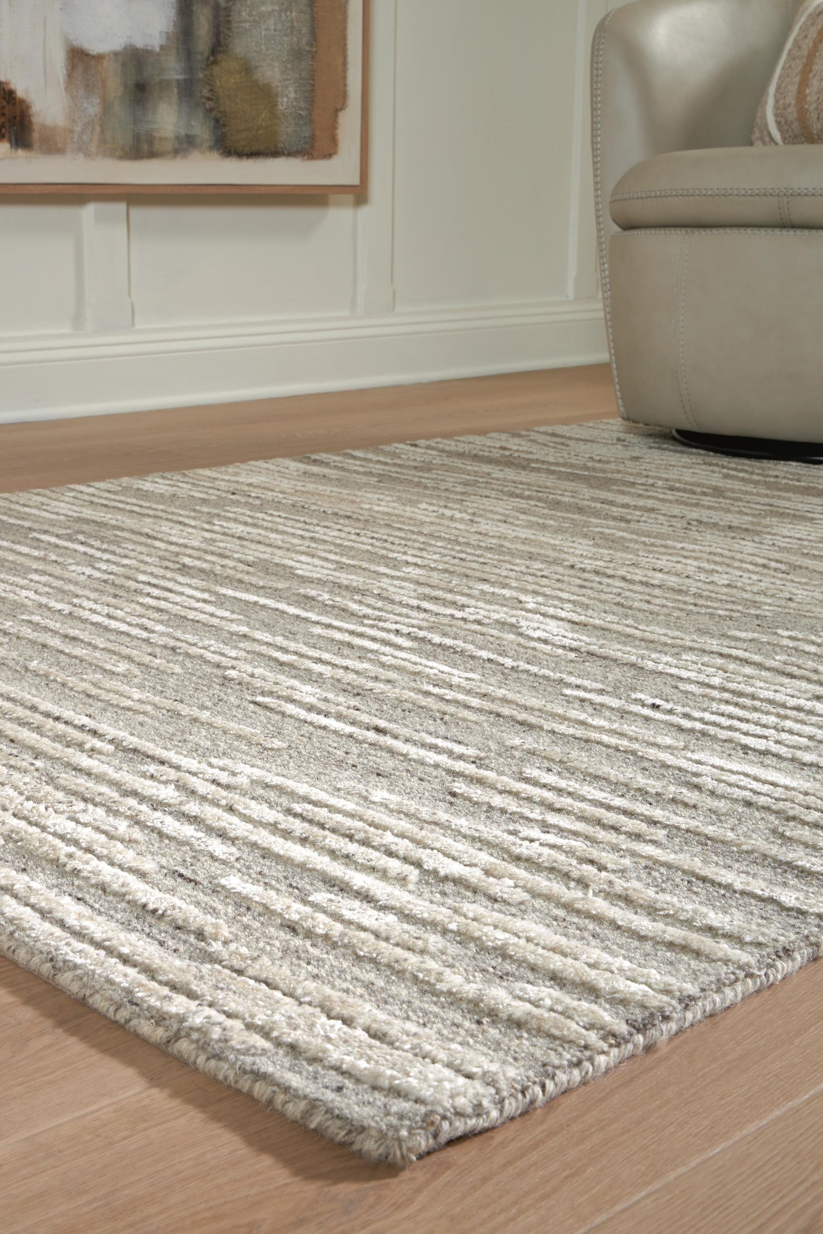 Eljory Extra Large Rug (R40820-SI) - Image 3