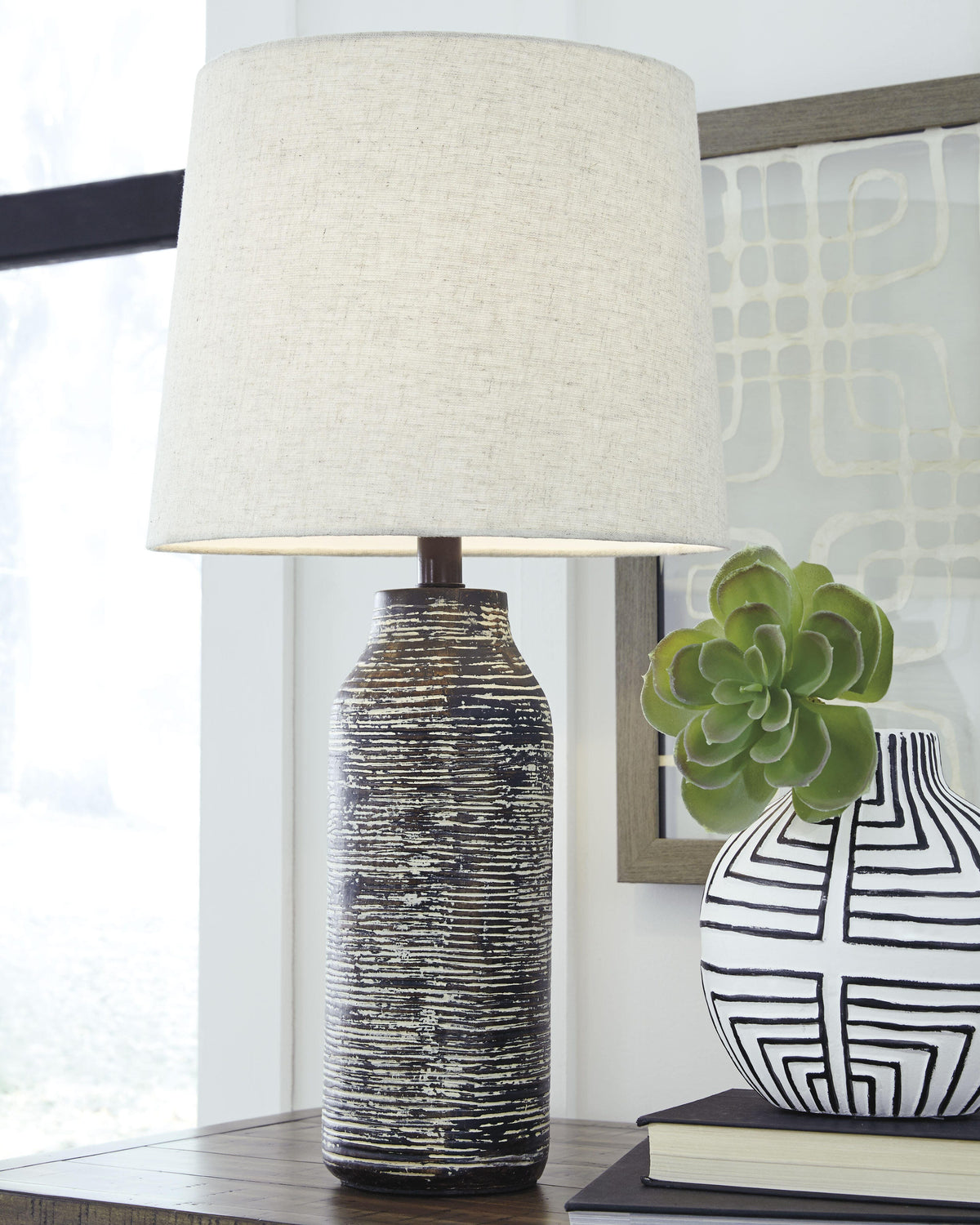 Mahima Table Lamp (Set of 2) (L235584-SI) - Image 2