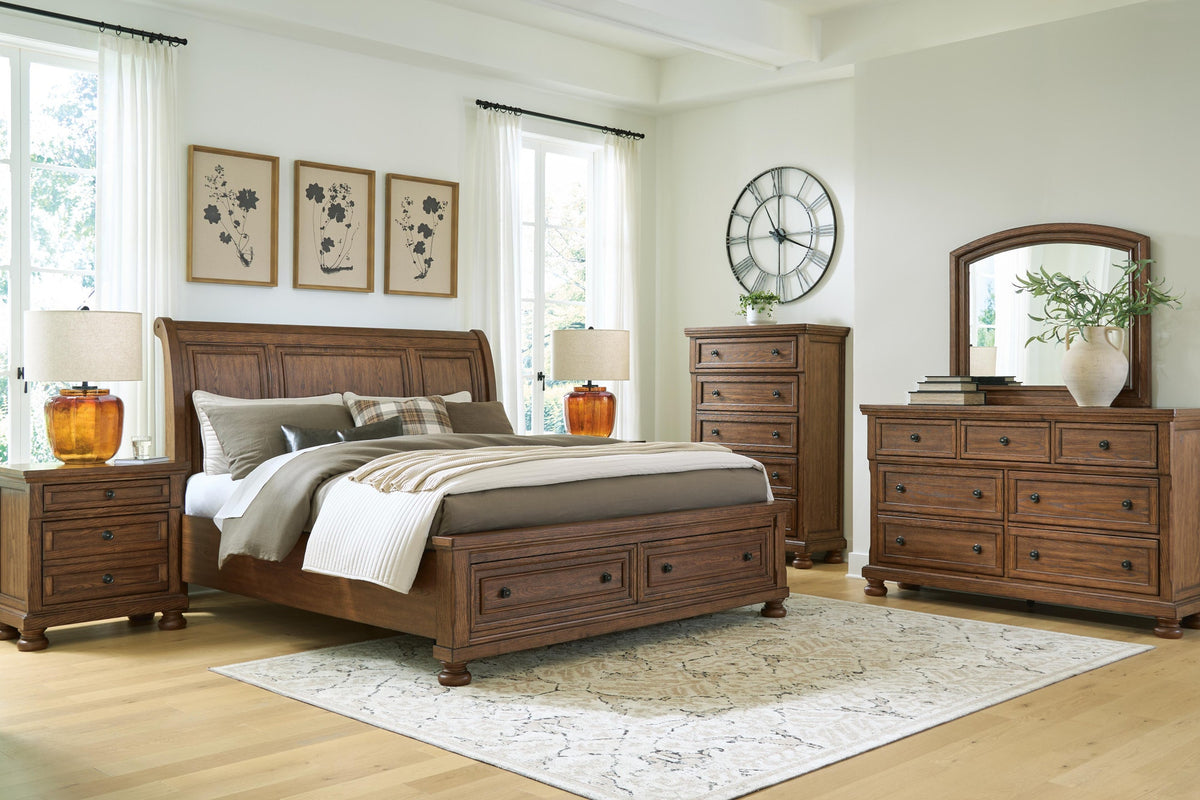 Zackaryn King Panel Storage Bed (PCB807-SI)