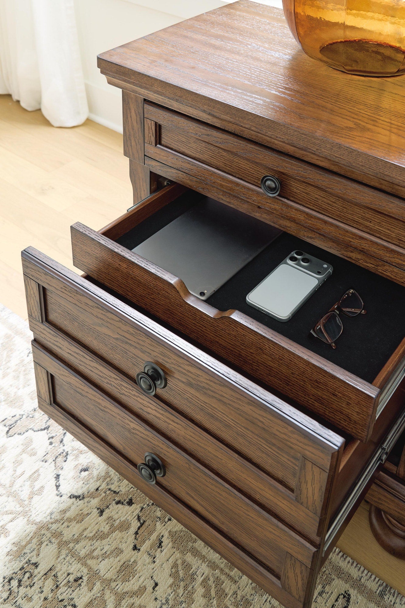 Zackaryn Dresser (PCB807-SI) - Image 15