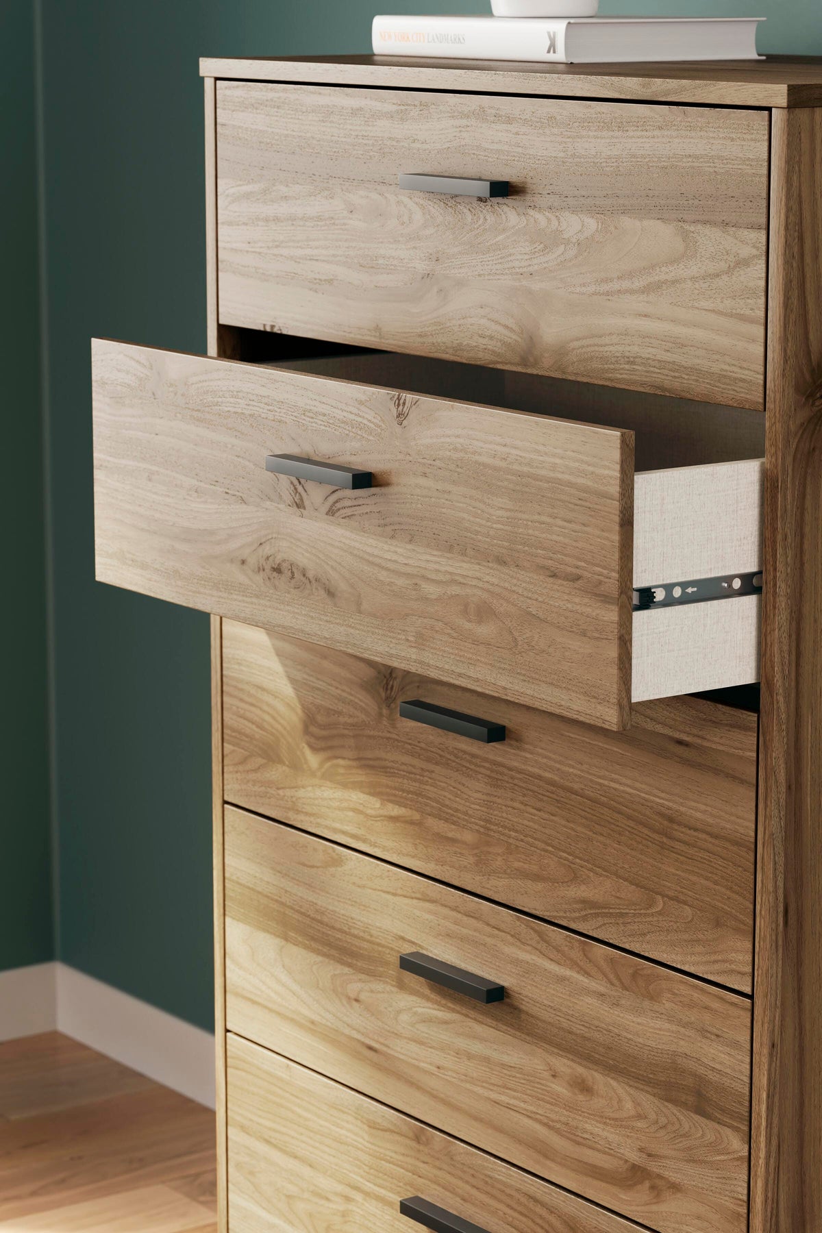 Deanlow Chest of Drawers - Honey  (EB1866-SI) - Image 10