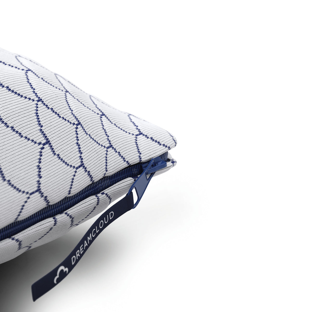 DreamCloudTM Classic Pillow (Set of 4) (M88902-SI) - Image 4